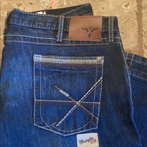 Men’s wrangler 20x jeans
